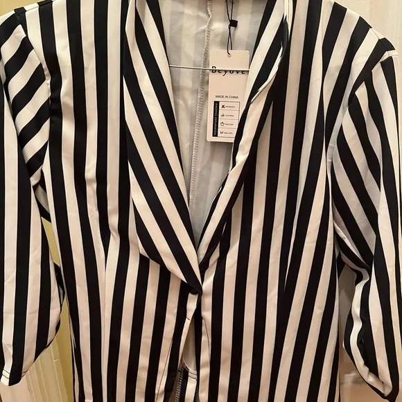 Jacket - Picture 1 of 1